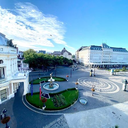 Modern Apartment In Historic City Center Old Town บราติสลาวา ภายนอก รูปภาพ