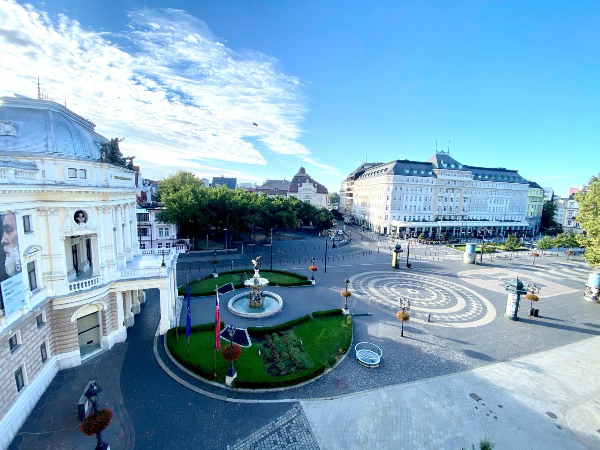 Modern Apartment In Historic City Center Old Town บราติสลาวา ภายนอก รูปภาพ